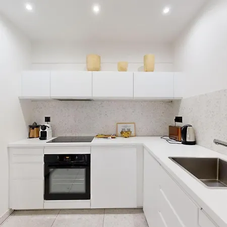 Apartment 169 W - Elegant A Paris